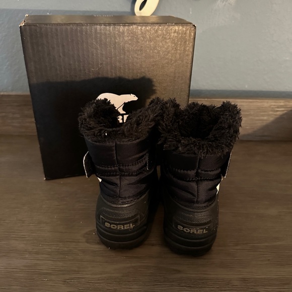 Sorel Commander Waterproof Insulated Winter Boots - Picture 6 of 12